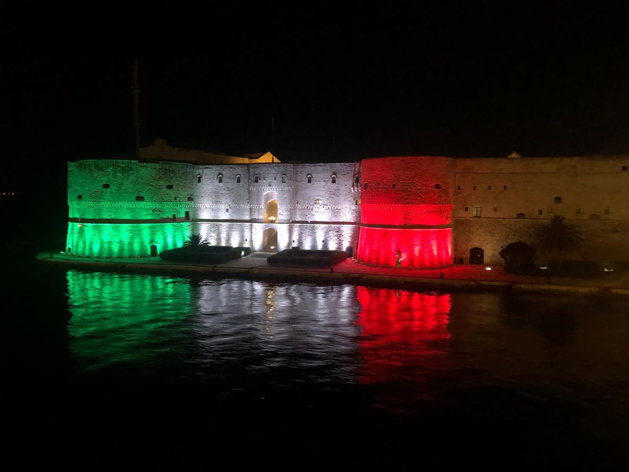 Downtown Lodge Museum Taranto Exterior foto